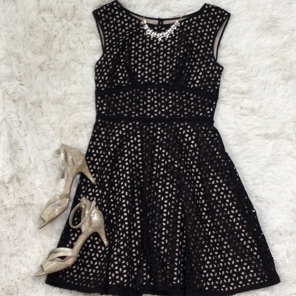 LOFT Dresses & Skirts - 🍁Host Pick🍁Loft Eyelet Dress 💗 Black